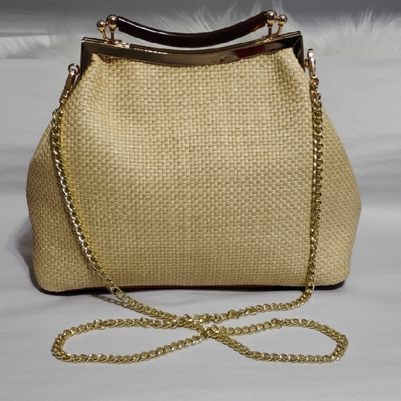 Valentina Fiore Handbags - SALE! NWOT Valentina Fiore Rattan Chic Woven Bag W Removable Gold Chain Strap